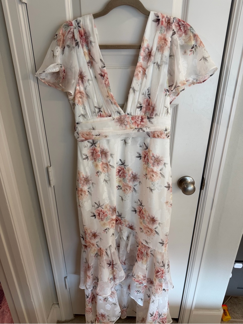 Lulu's White Maxi Dress with Blush Floral Print